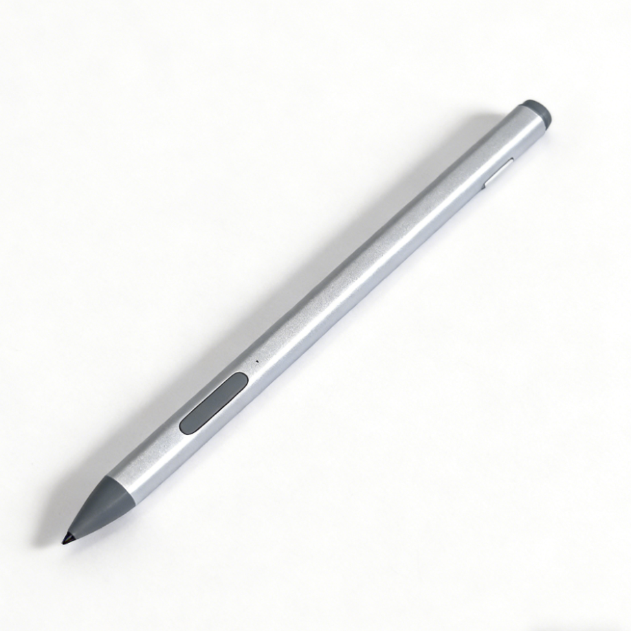 Capacitive active stylus with replaceable tip